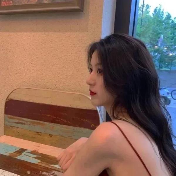 与梦妮卡度过的夏天